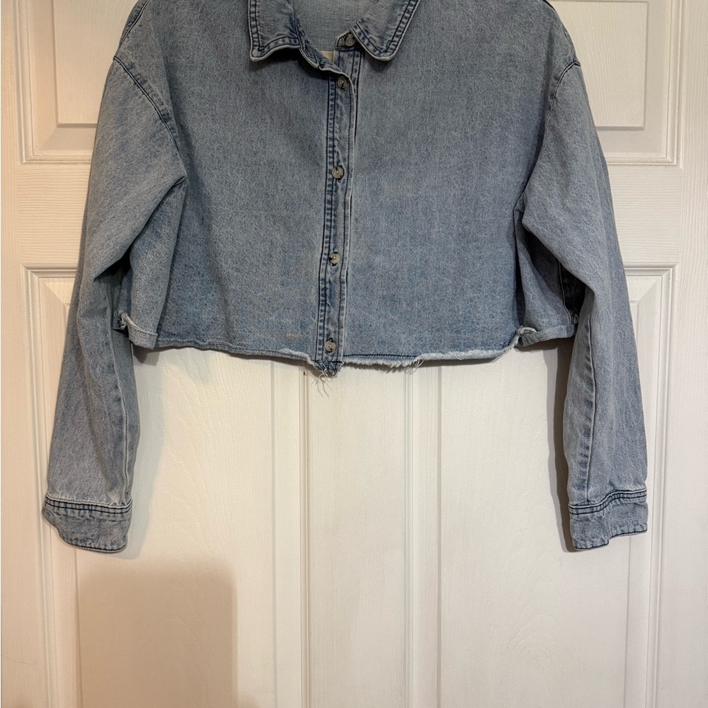 Cropped Light Wash Denim Top Size Small